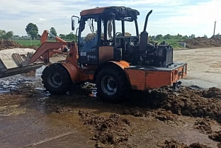 В Гомеле за сутки сгорели погрузчик и легковушка